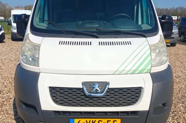 Peugeot Boxer (2010) thumbnail 3