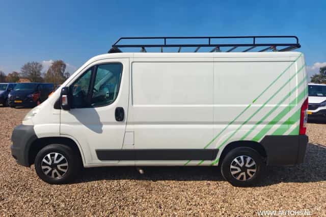 Peugeot Boxer (2010) thumbnail 4