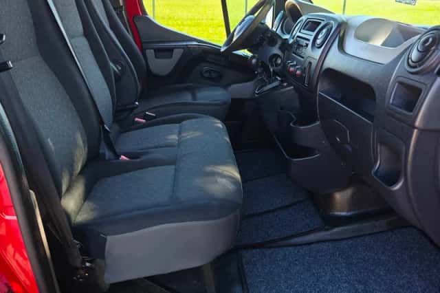 Opel Movano (2016) thumbnail 21