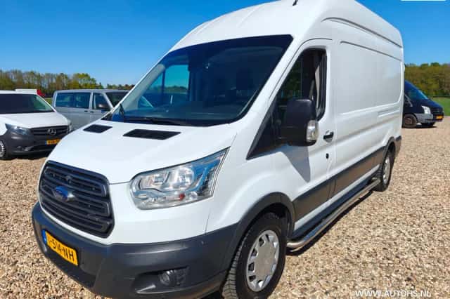 Ford Transit (2018) thumbnail 2