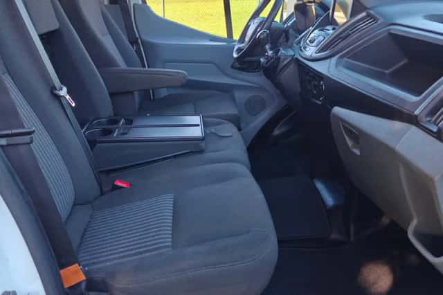 Ford Transit (2018) thumbnail 25