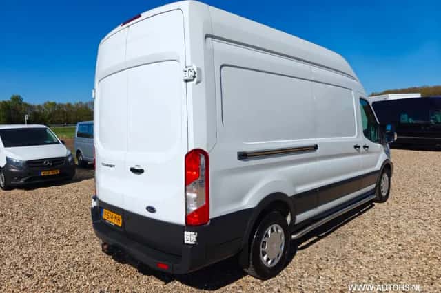 Ford Transit (2018) thumbnail 9