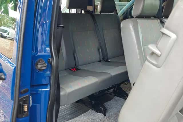 Volkswagen Transporter (2009) thumbnail 19