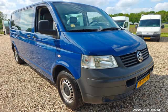 Volkswagen Transporter (2009) thumbnail 9