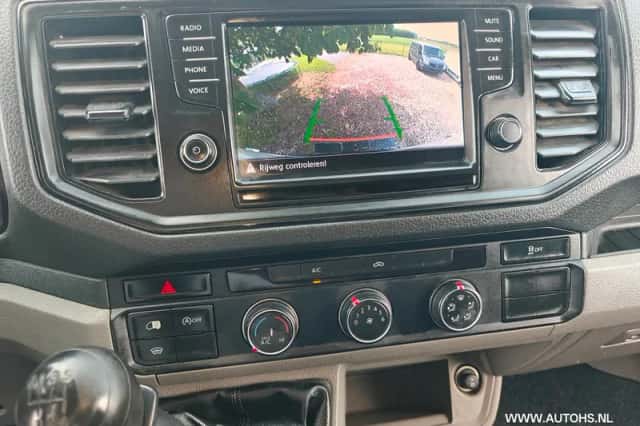 Volkswagen Crafter (2018) thumbnail 11