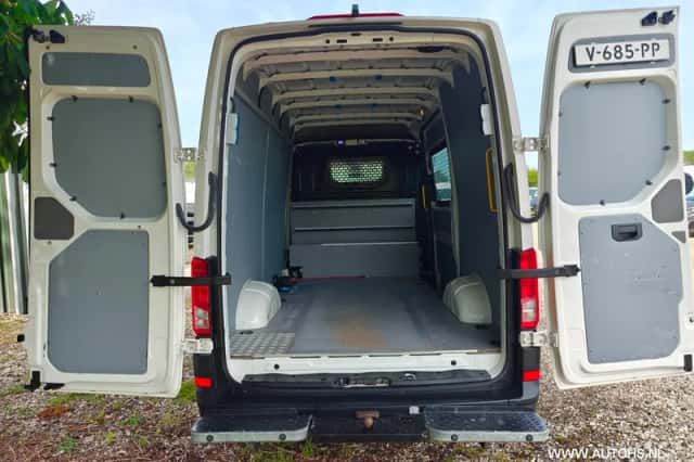 Volkswagen Crafter (2018) thumbnail 20