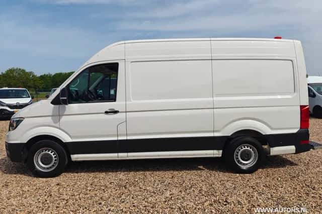 Volkswagen Crafter (2018) thumbnail 3