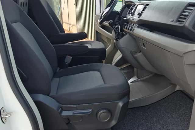 Volkswagen Crafter (2018) thumbnail 23