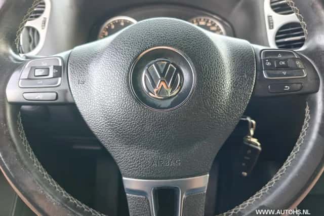 Volkswagen Tiguan (2014) thumbnail 14