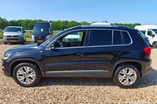 Volkswagen Tiguan (2014) thumbnail 3