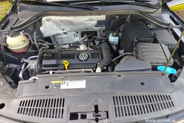 Volkswagen Tiguan (2014) thumbnail 22