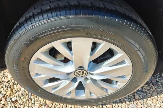 Volkswagen Tiguan (2014) thumbnail 9