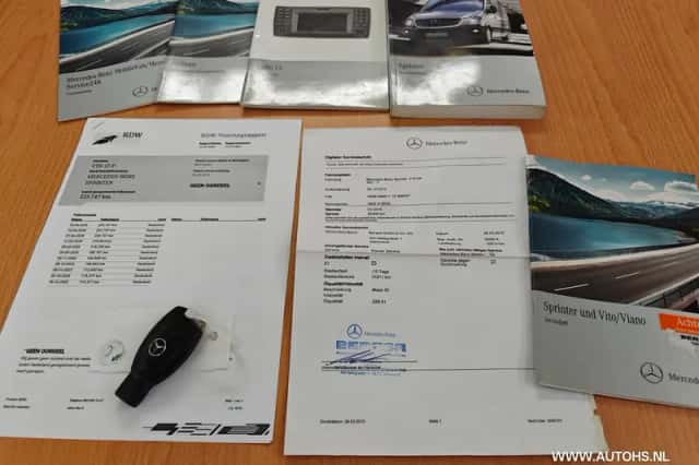 Mercedes-Benz Sprinter (2013) thumbnail 21