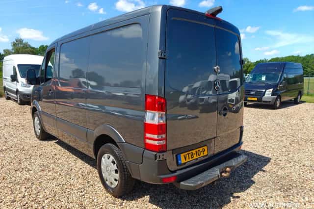 Mercedes-Benz Sprinter (2013) thumbnail 4