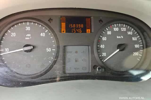 Opel Vivaro (2008) thumbnail 15