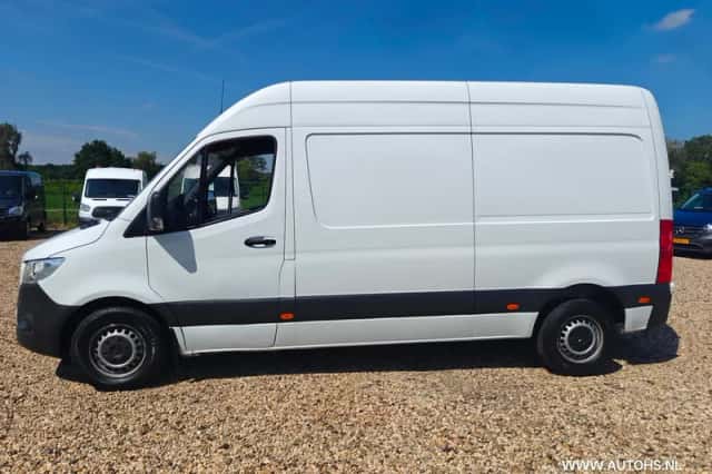 Mercedes-Benz Sprinter (2020) thumbnail 3