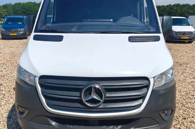 Mercedes-Benz Sprinter (2020) thumbnail 4