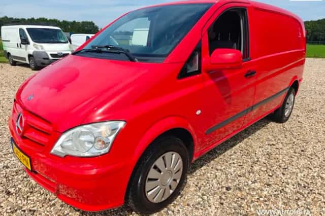 Mercedes-Benz Vito (2013) thumbnail 1