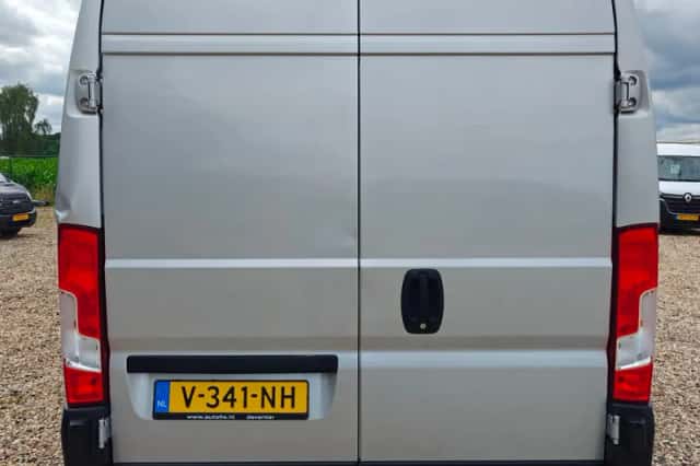 Peugeot Boxer (2018) thumbnail 5