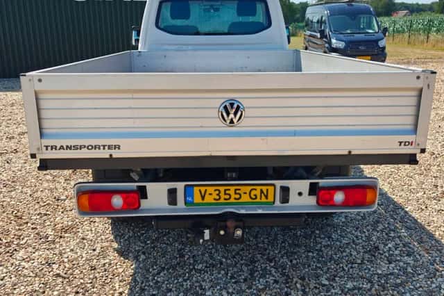 Volkswagen Transporter (2017) thumbnail 5