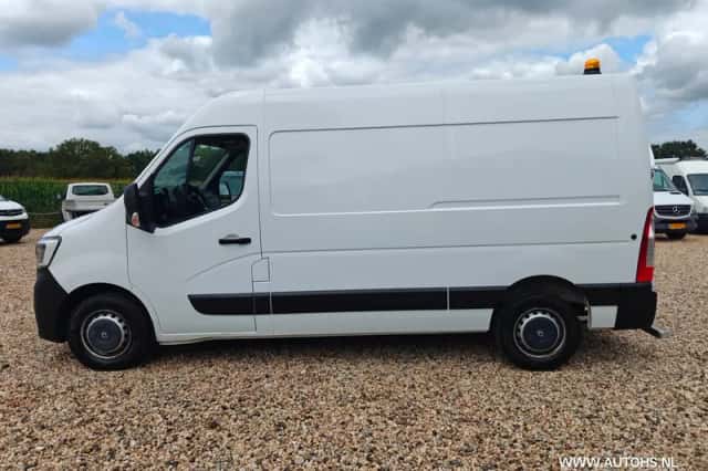 Renault Master (2020) thumbnail 3