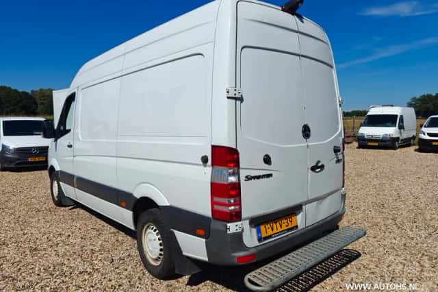 Mercedes-Benz Sprinter (2012) thumbnail 5