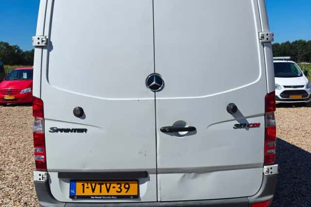 Mercedes-Benz Sprinter (2012) thumbnail 6