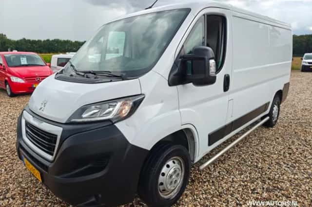 Peugeot Boxer (2022) thumbnail 1
