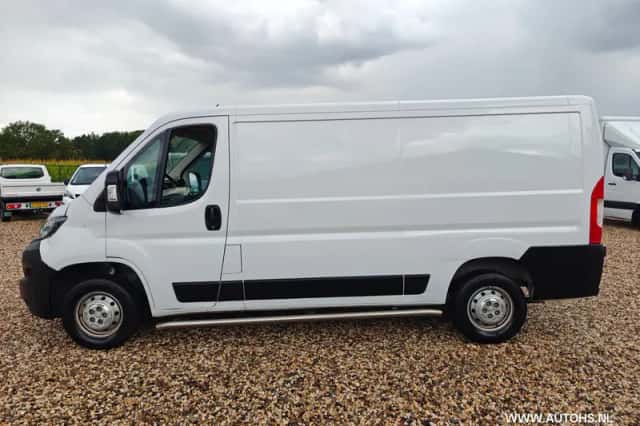 Peugeot Boxer (2022) thumbnail 3