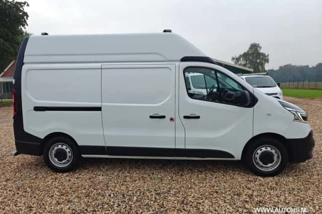 Renault Trafic (2021) thumbnail 6