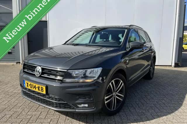 Volkswagen Tiguan (2018) thumbnail 1