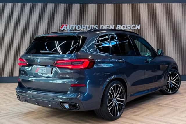 BMW X5 (2022) thumbnail 2