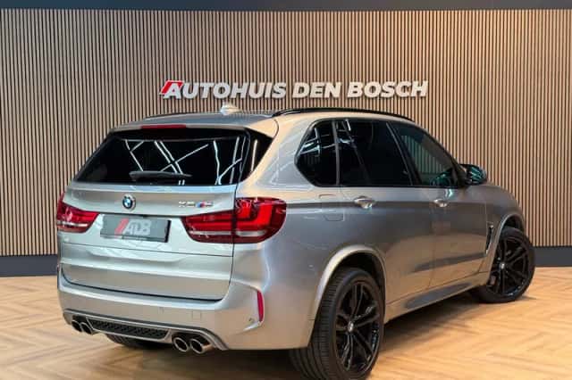 BMW X5 (2017) thumbnail 2