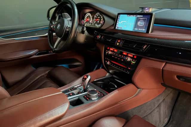 BMW X5 (2017) thumbnail 5