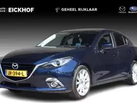 Mazda 3 (2016) thumbnail 2