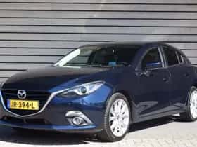 Mazda 3 (2016) thumbnail 3