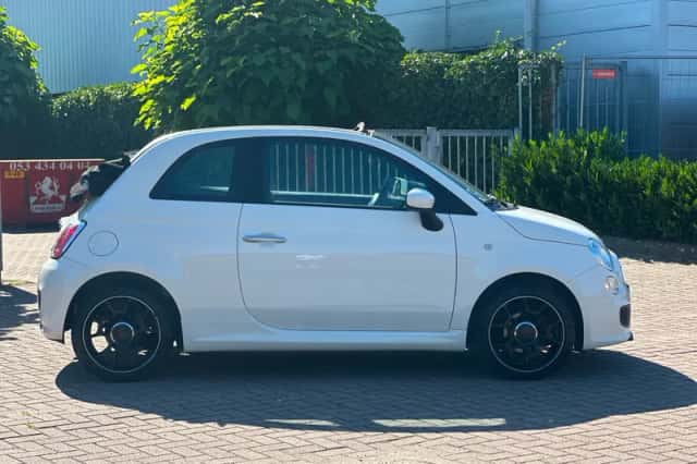 Fiat 500 (2014) thumbnail 4