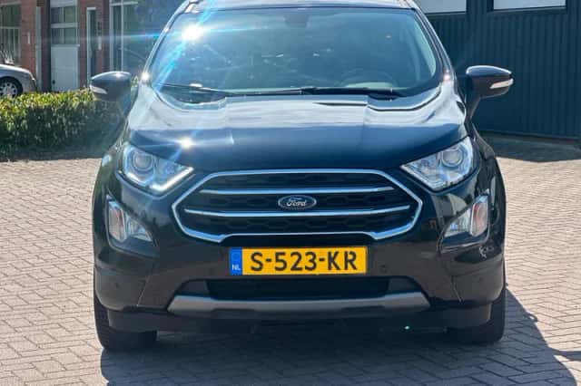 Ford EcoSport (2018) thumbnail 3