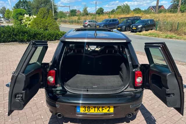 MINI Clubman (2008) thumbnail 3