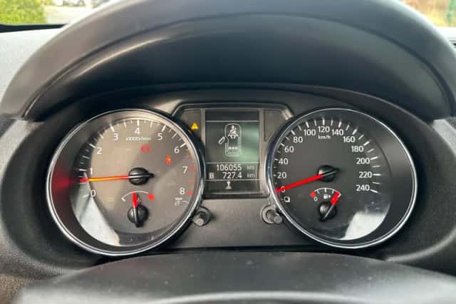 Nissan Qashqai (2013) thumbnail 2