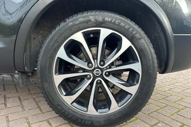 Nissan Qashqai (2013) thumbnail 10