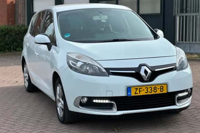 Renault Grand Scénic (2016) thumbnail 6