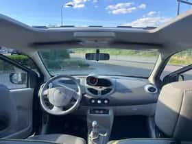 Renault Twingo (2013) thumbnail 15