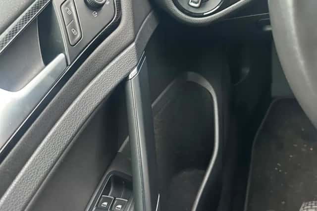 Volkswagen Golf (2014) thumbnail 13