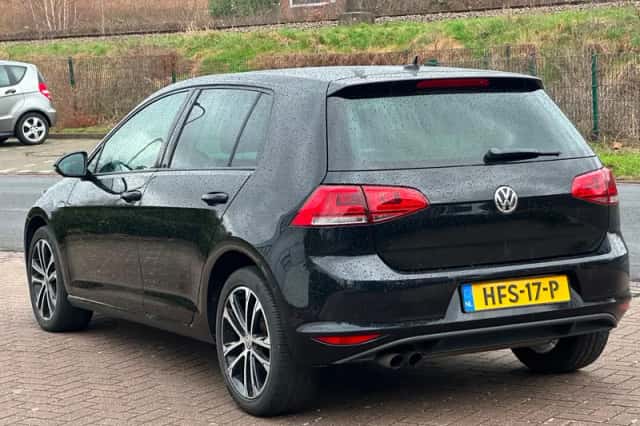 Volkswagen Golf (2014) thumbnail 9