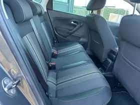 Volkswagen Polo (2012) thumbnail 17