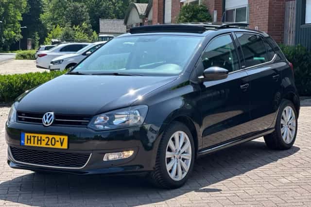 Volkswagen Polo (2011) thumbnail 1