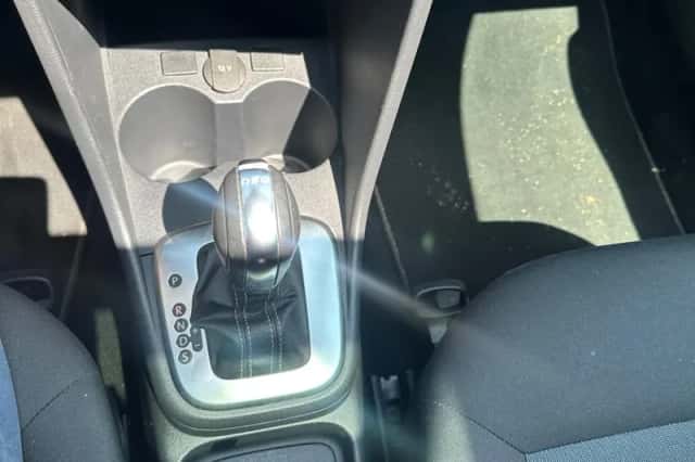 Volkswagen Polo (2011) thumbnail 15