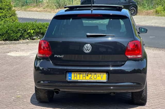 Volkswagen Polo (2011) thumbnail 3
