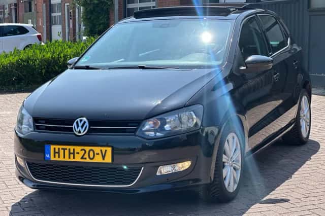 Volkswagen Polo (2011) thumbnail 9